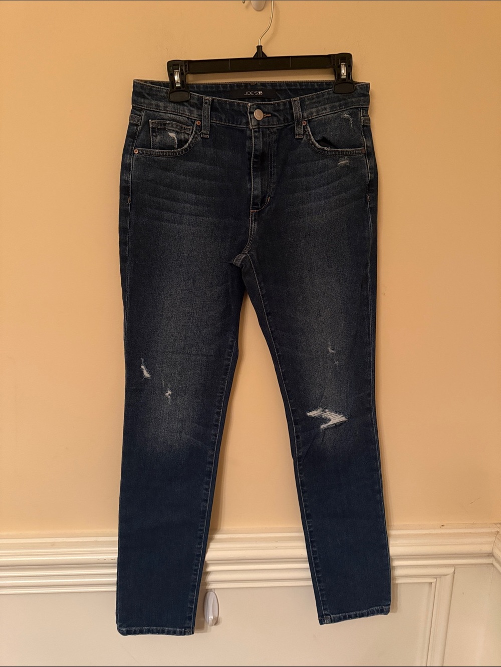 Joe's Jeans Dark Wash Blue Boyfriend Slim Ankle Jeans with Distressing Size 27